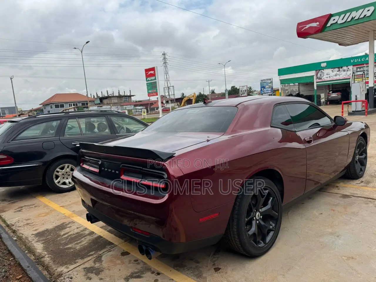 Dodge Challenger SXT RWD 2017 Maroon