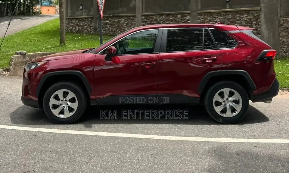 Toyota RAV4 2022 Burgundy