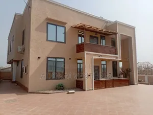 4bdrm House in Tafo Mamponteng, Kumasi Metropolitan for sale