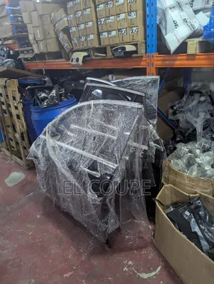 Mercedes Benz GLC Door Back Left 2015,2016,2017,2018,2019