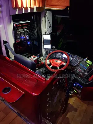 Kia Granbird 2015 Red