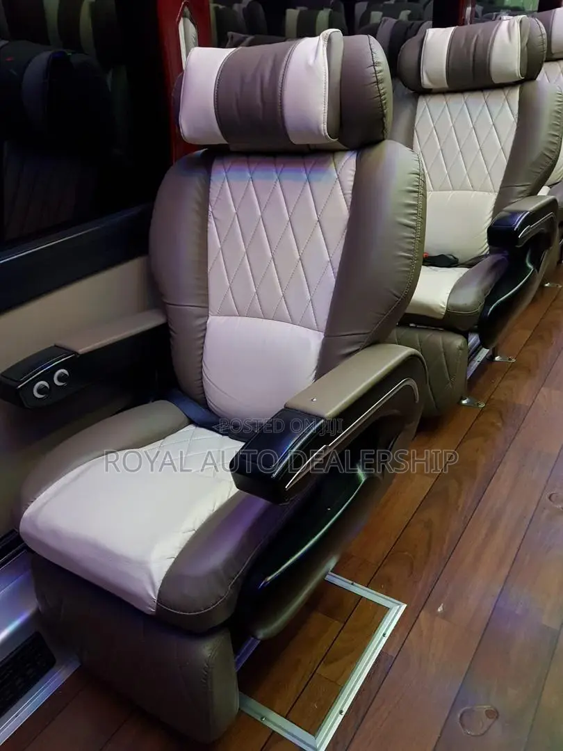Kia Granbird 2015 Red