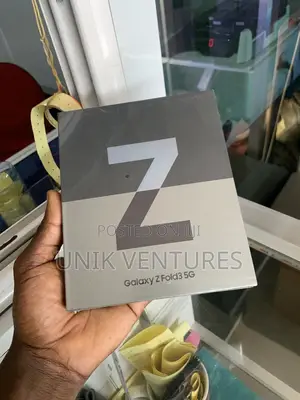 New Samsung Galaxy Z Fold 3 256 GB Silver