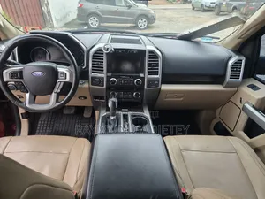 Ford F-150 Lariat 4dr SuperCrew 5.5 ft. SB (2.7L 6cyl Turbo 6A) 2015