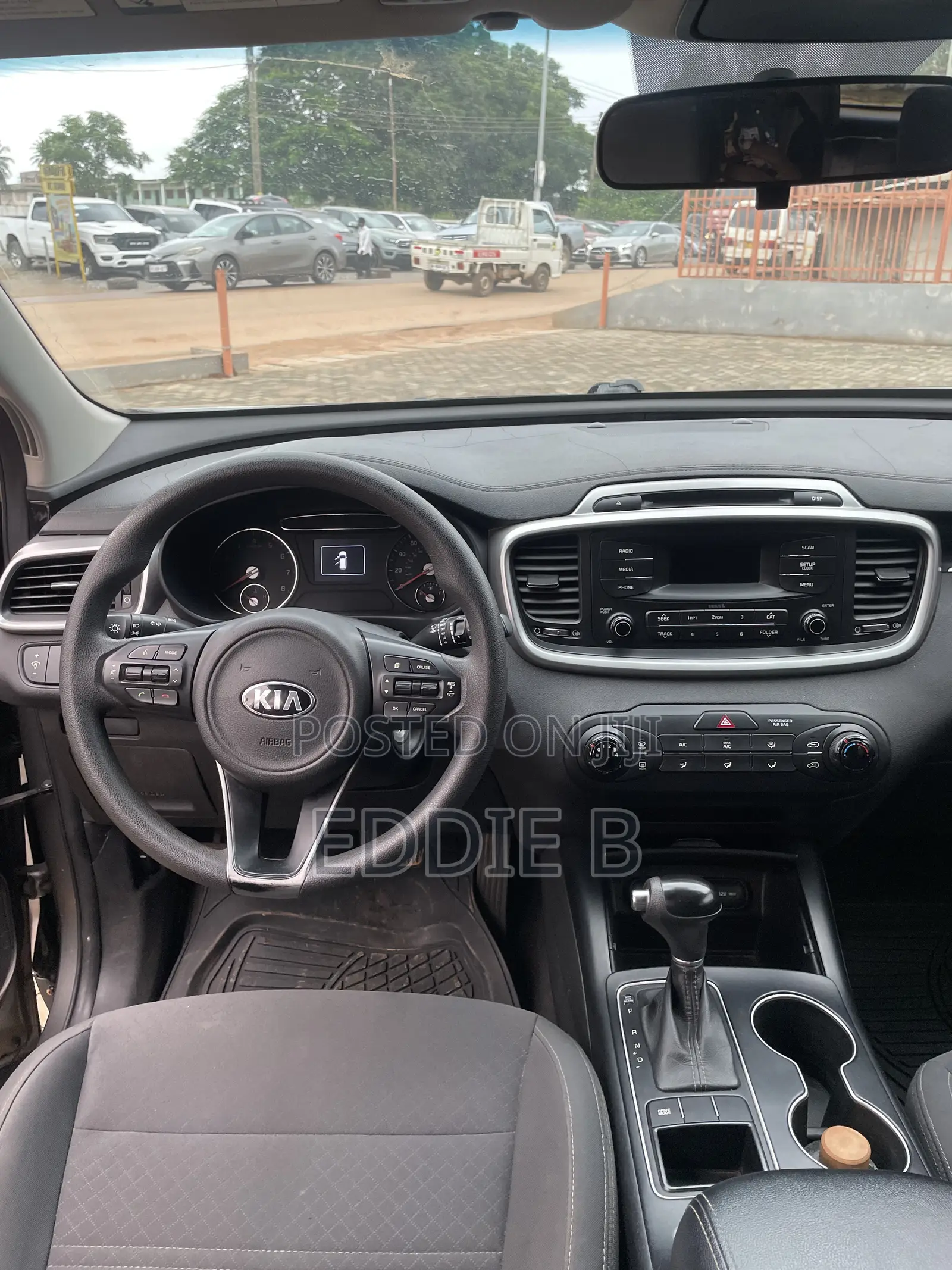 Kia Sorento 2.4L LX AWD 2017