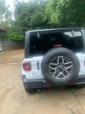 Jeep Wrangler 2025 White