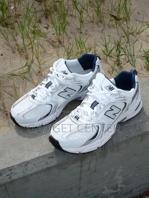 New Balance Sneaker