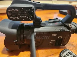 Canon Xa25