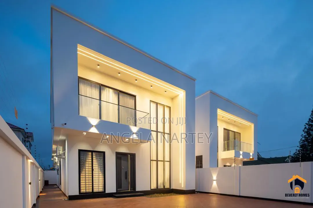 4bdrm House in Spintex, Accra Metropolitan for sale