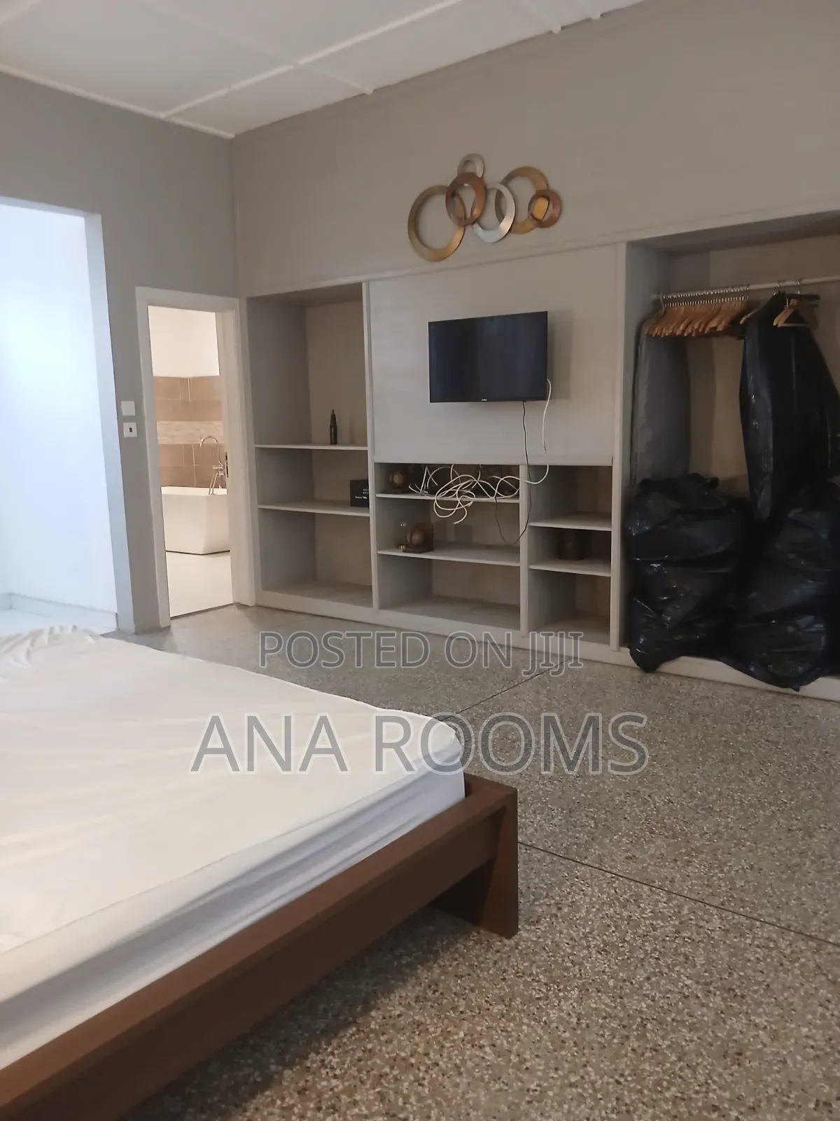 Furnished 5bdrm Mansion in Community 11, Tema Metropolitan for sale