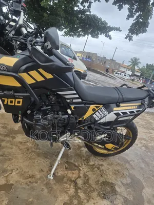 Yamaha 2021 Black