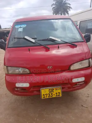 Hyundai H-100 2000 Red