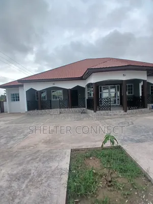 3bdrm Bungalow in Oyatifa, Ghana Flag for rent