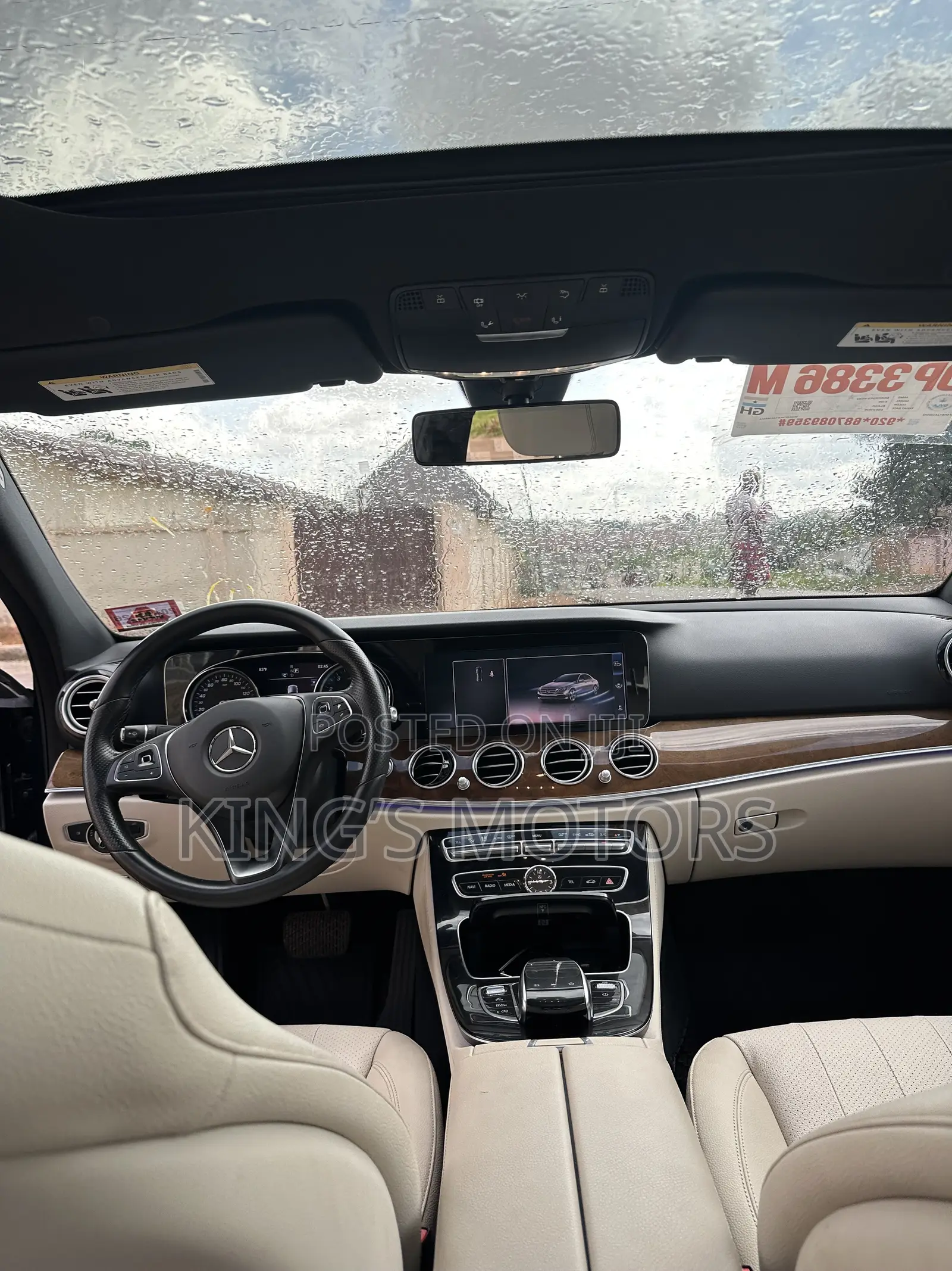 Mercedes-Benz E400 2017 Blue
