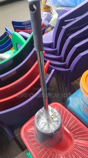 Toilet Brush With Head And Metal Hand