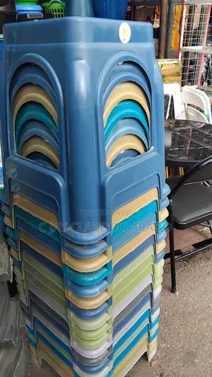 Straight Plastic Chairs