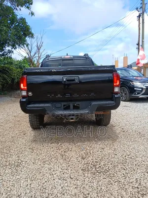 Toyota Tacoma TRD Off Road 2018 Black