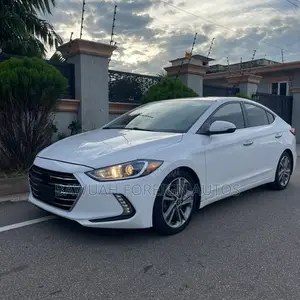 Hyundai Elantra Limited 2018 White
