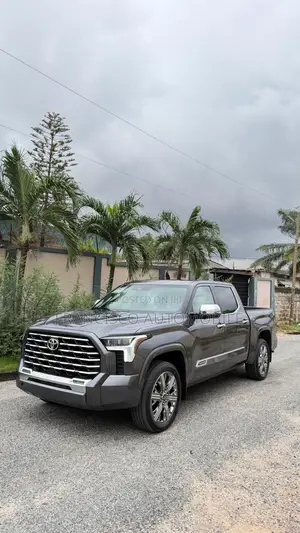 New Toyota Tundra Capstone CrewMax 4WD SB w/5.5' Bed (Hybrid) 2025 Gray