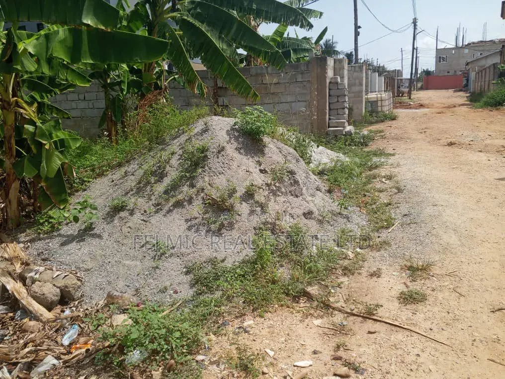 Half Plot of Land at Ayawaso for Sale
