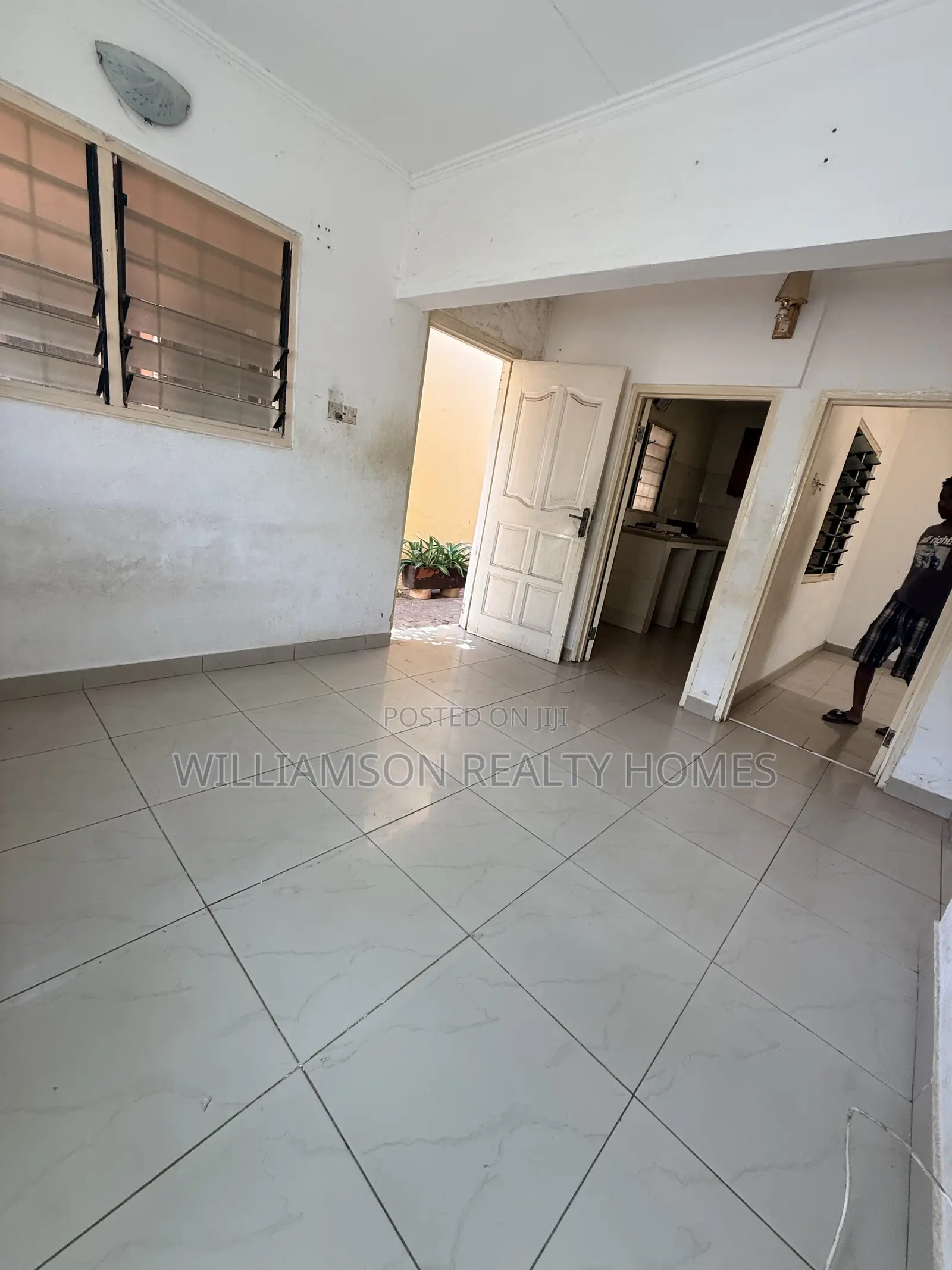 1bdrm Apartment in Baatsonaa Total Area, Spintex for rent