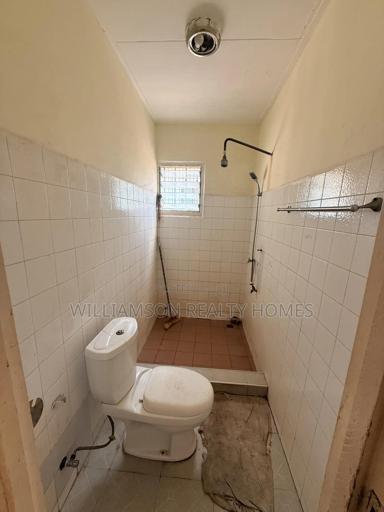 1bdrm Apartment in Baatsonaa Total Area, Spintex for rent