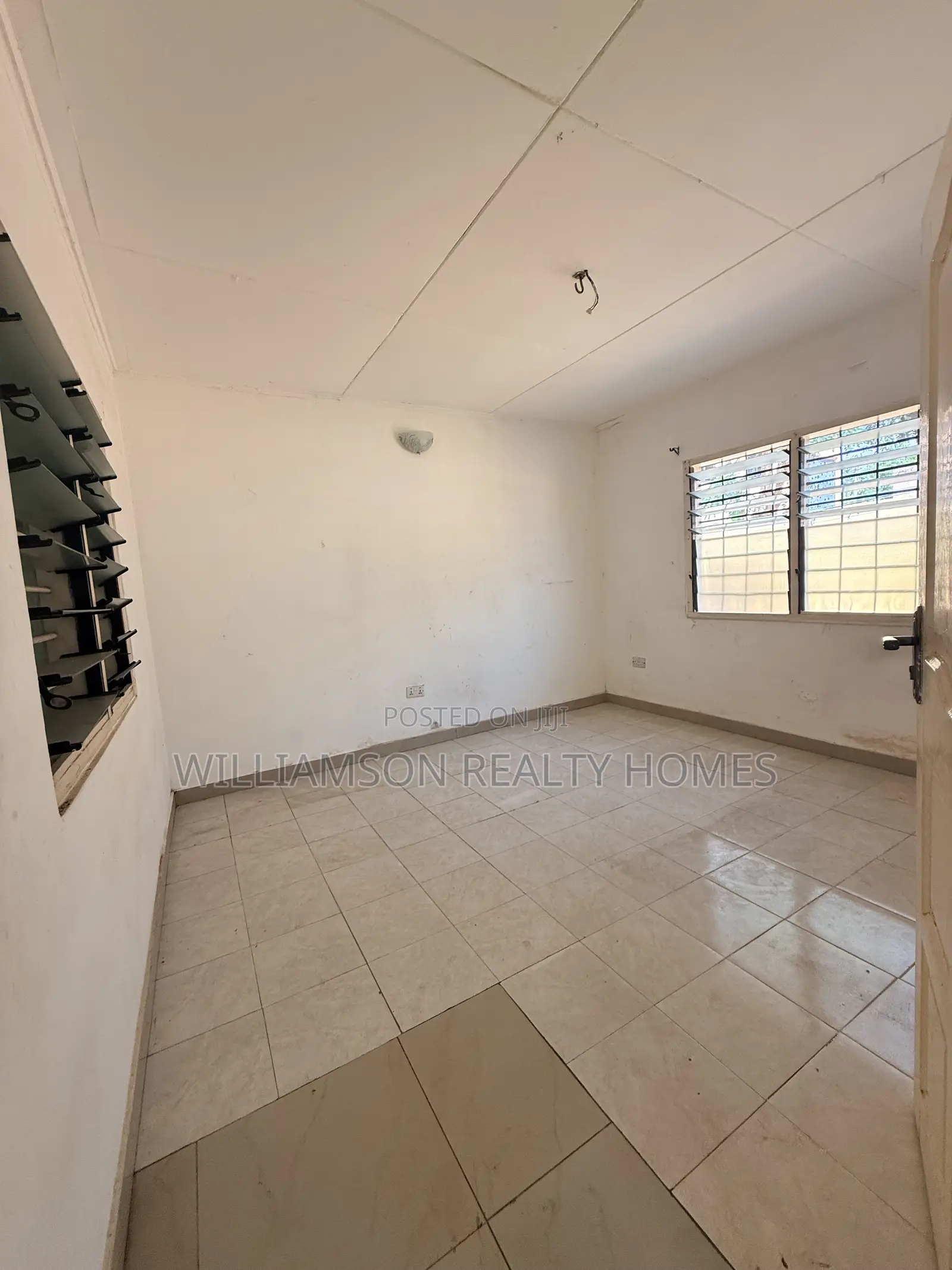 1bdrm Apartment in Baatsonaa Total Area, Spintex for rent
