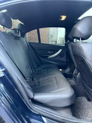 BMW 320i 2014 Black