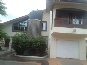 5bdrm House in Ebenard Properties, Lashibi for rent