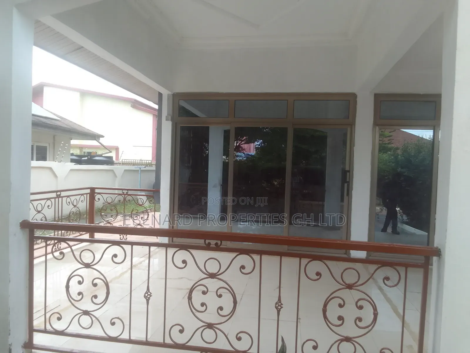 5bdrm House in Ebenard Properties, Lashibi for rent