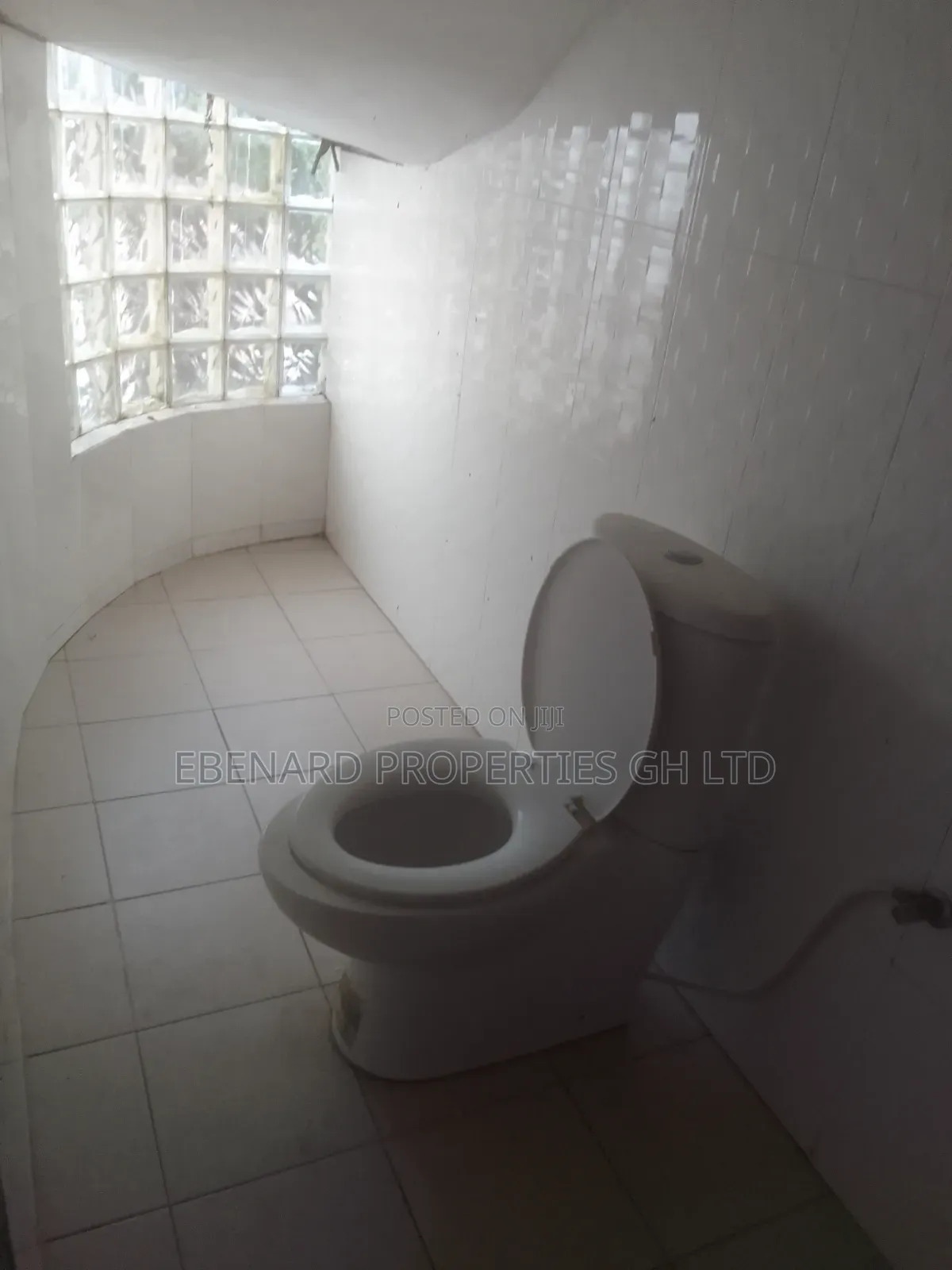 5bdrm House in Ebenard Properties, Lashibi for rent