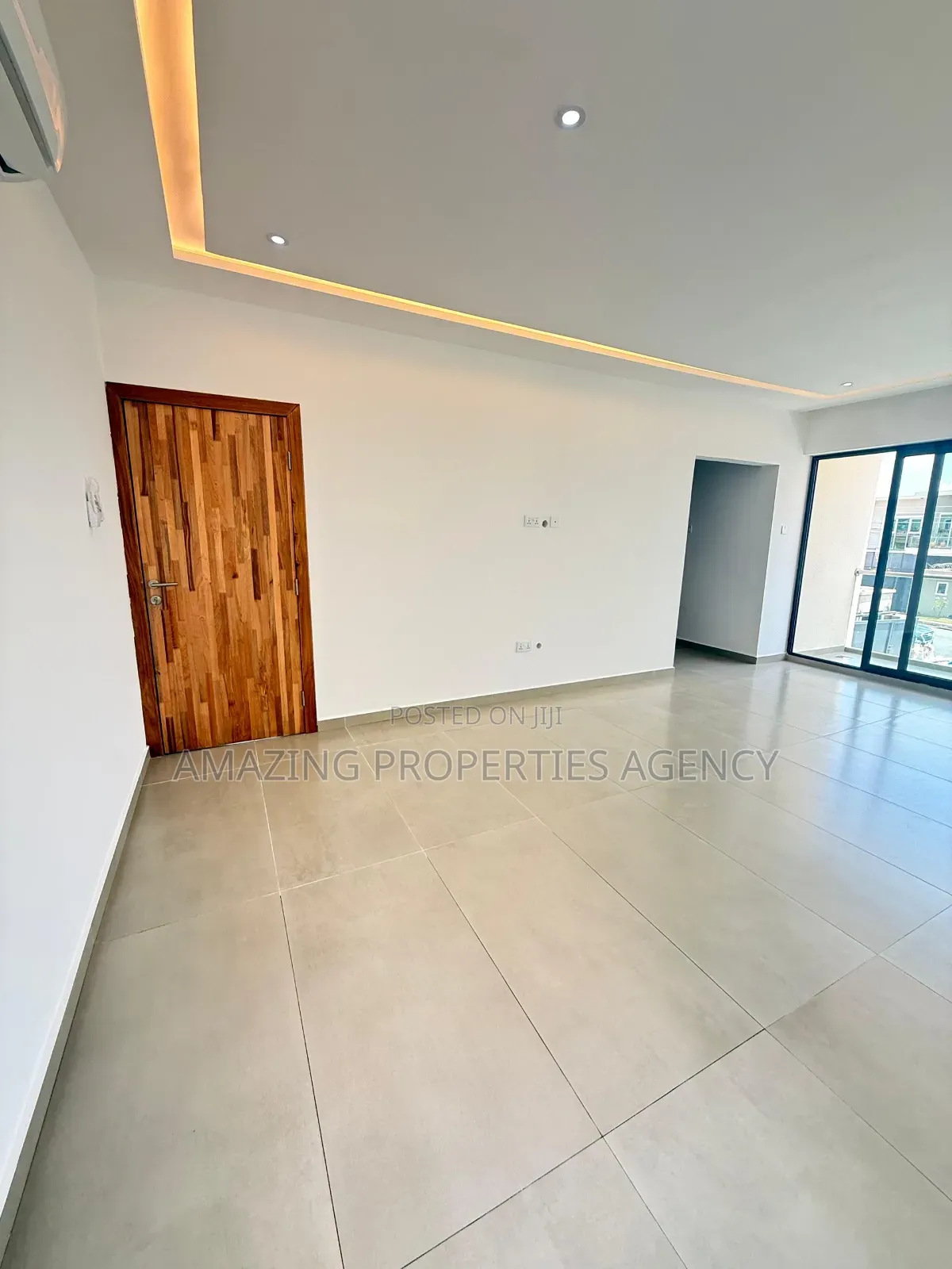 4bdrm Townhouse / Terrace in East Legon, American House for rent
