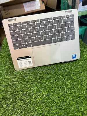 Laptop HP OmniBook 5 Flip 14-fp0023dx 16GB Intel Core Ultra 7 SSD 512GB
