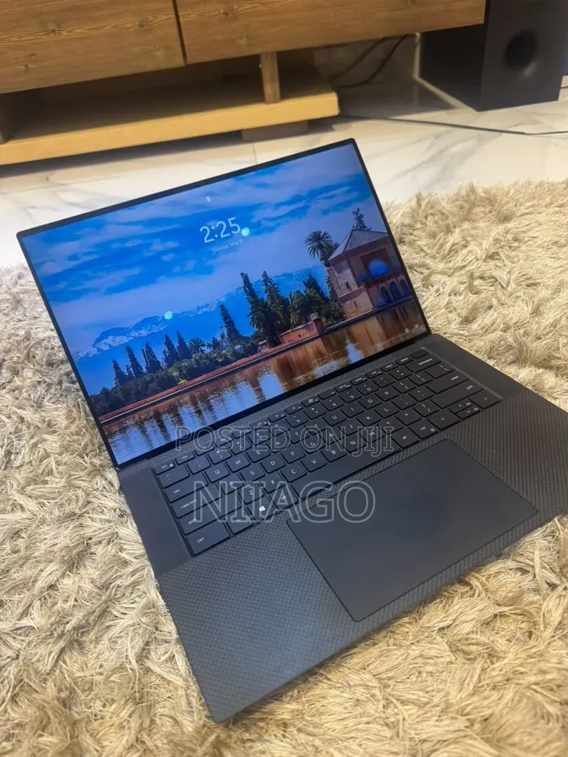 Laptop Dell Precision 5550 32GB Intel Core i7 SSD 512GB