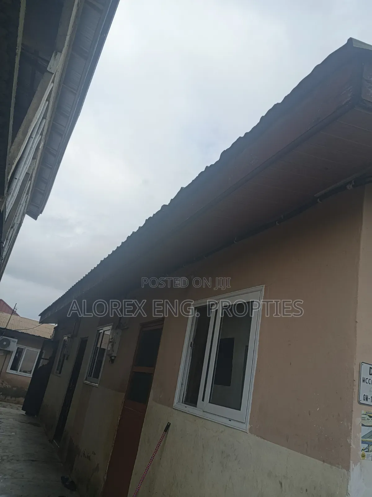 1bdrm Apartment in Oyarifa Teinan, Pentecost for rent