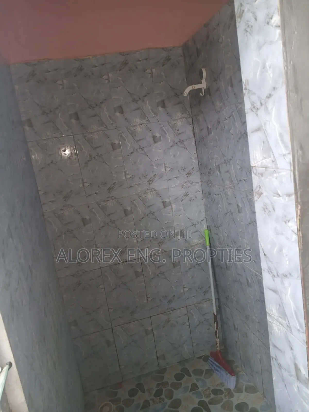 1bdrm Apartment in Oyarifa Teinan, Pentecost for rent