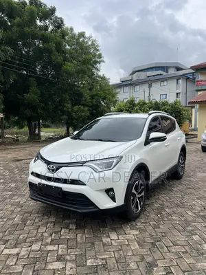 Toyota RAV4 2017 White