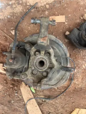 Nissan Sentra 2014 Front Hub