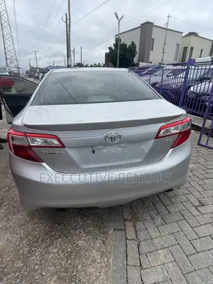Toyota Camry 2014 Silver
