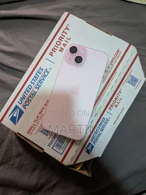 Apple iPhone 15 128 GB Pink