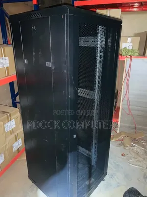 32u Rack Cabinet 600x600 Floor Standing
