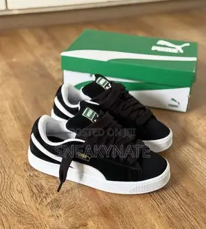 Puma Suede Sneakers