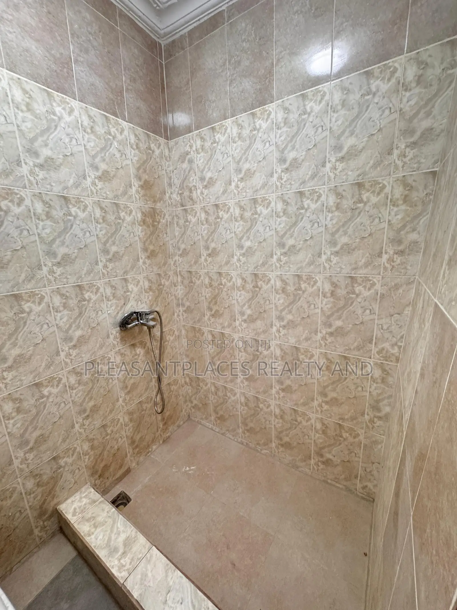 1bdrm Apartment in Pleasantplaces And, Adjiriganor for rent
