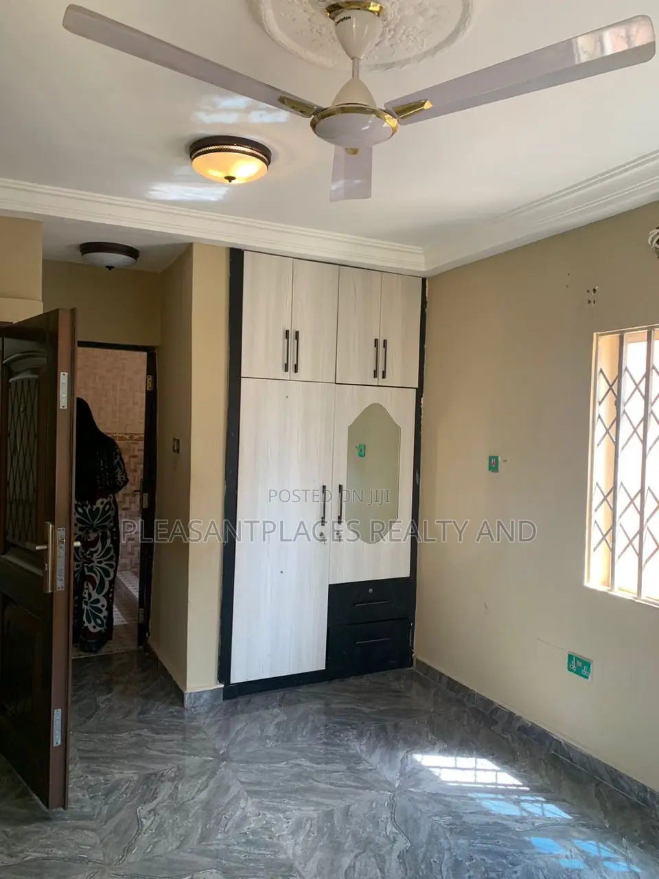 4bdrm House in Pleasantplaces And, East Legon for sale