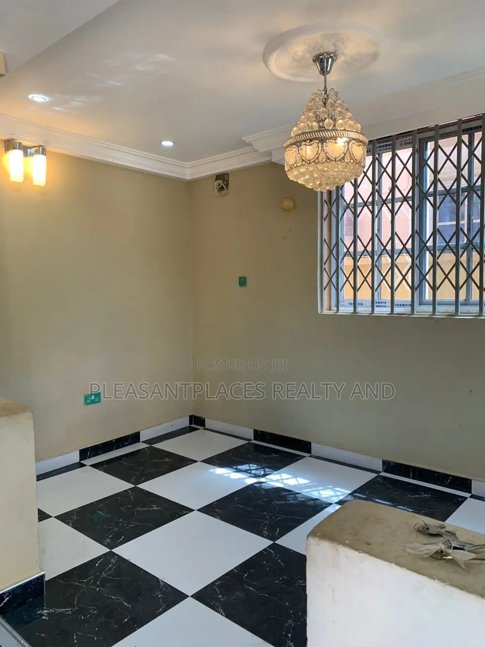 4bdrm House in Pleasantplaces And, East Legon for sale