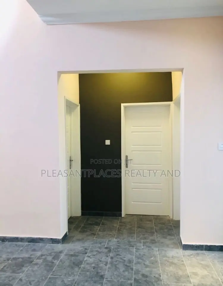 3bdrm House in Pleasantplaces And, School Junction for rent