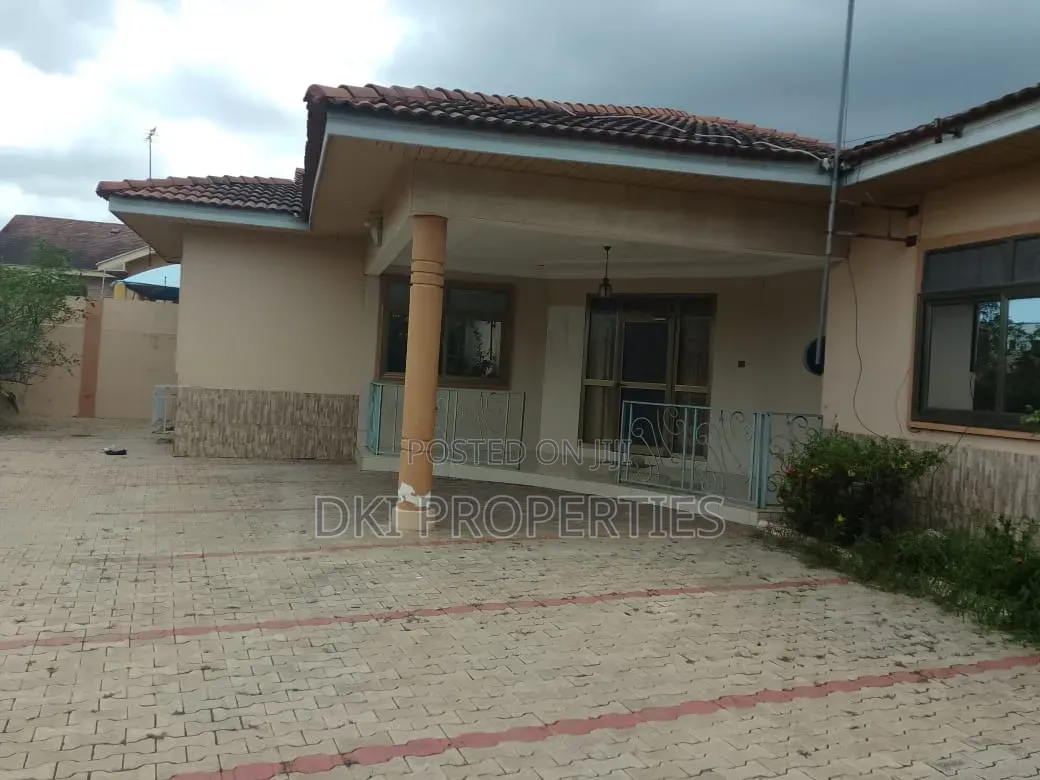 3bdrm House in Dki Properties, Sakumono for sale