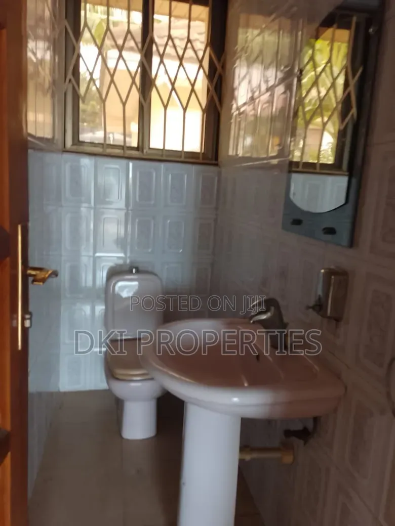 3bdrm House in Dki Properties, Sakumono for sale