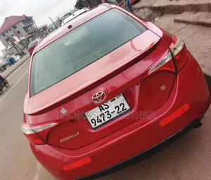 Toyota Corolla 2014 Red