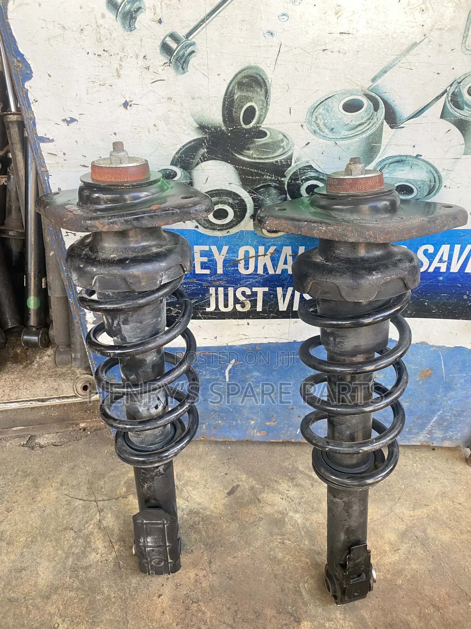Mini Cooper Countryman Back Shocks Absorbers